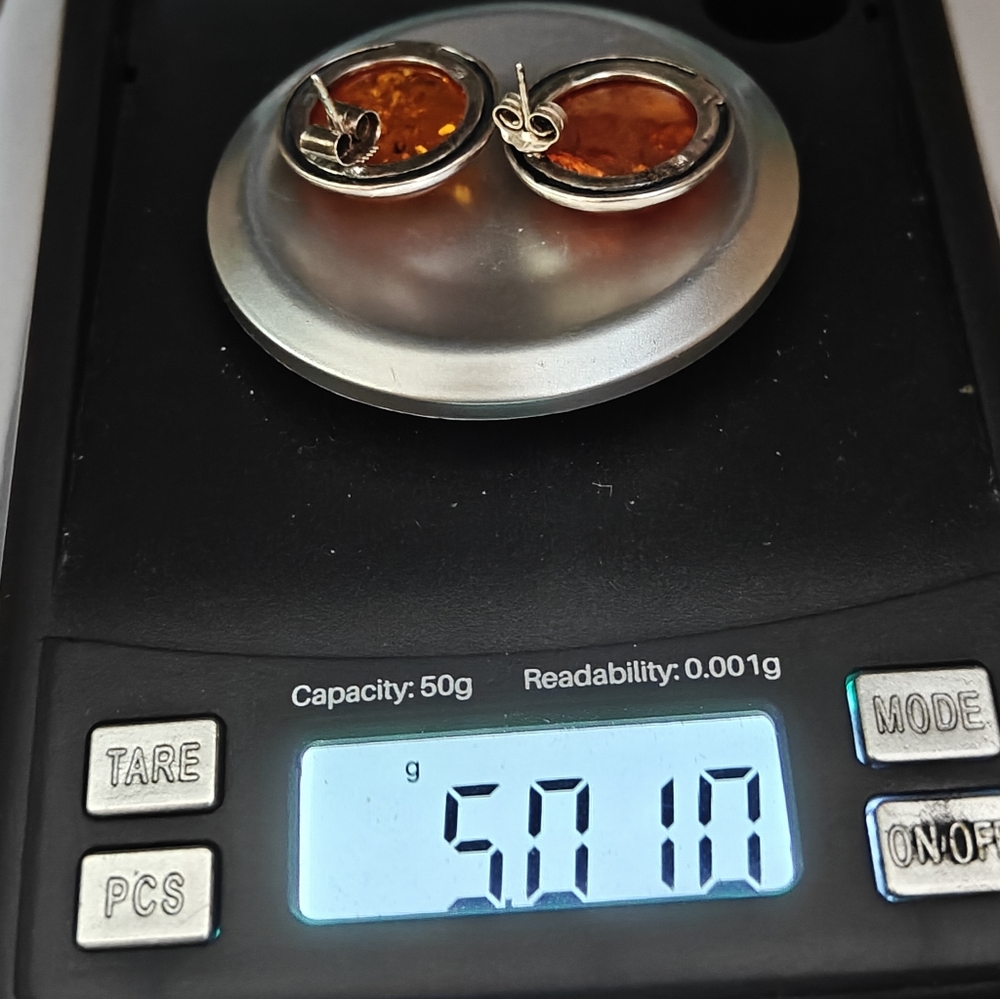 Vintage Baltic Amber and Sterling Silver Earrings - Picture 12 of 12